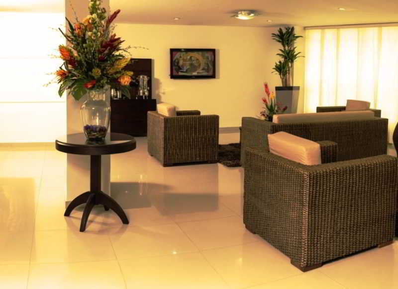 בוקארמנגה Hotel Andino מראה חיצוני תמונה