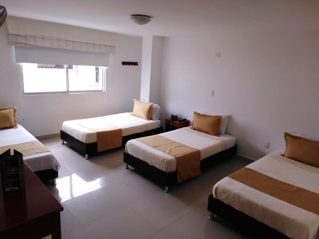 בוקארמנגה Hotel Andino מראה חיצוני תמונה